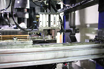 對(duì)于在項(xiàng)目實(shí)施過程中積累的經(jīng)驗(yàn)教訓(xùn)進(jìn)行分析與分享